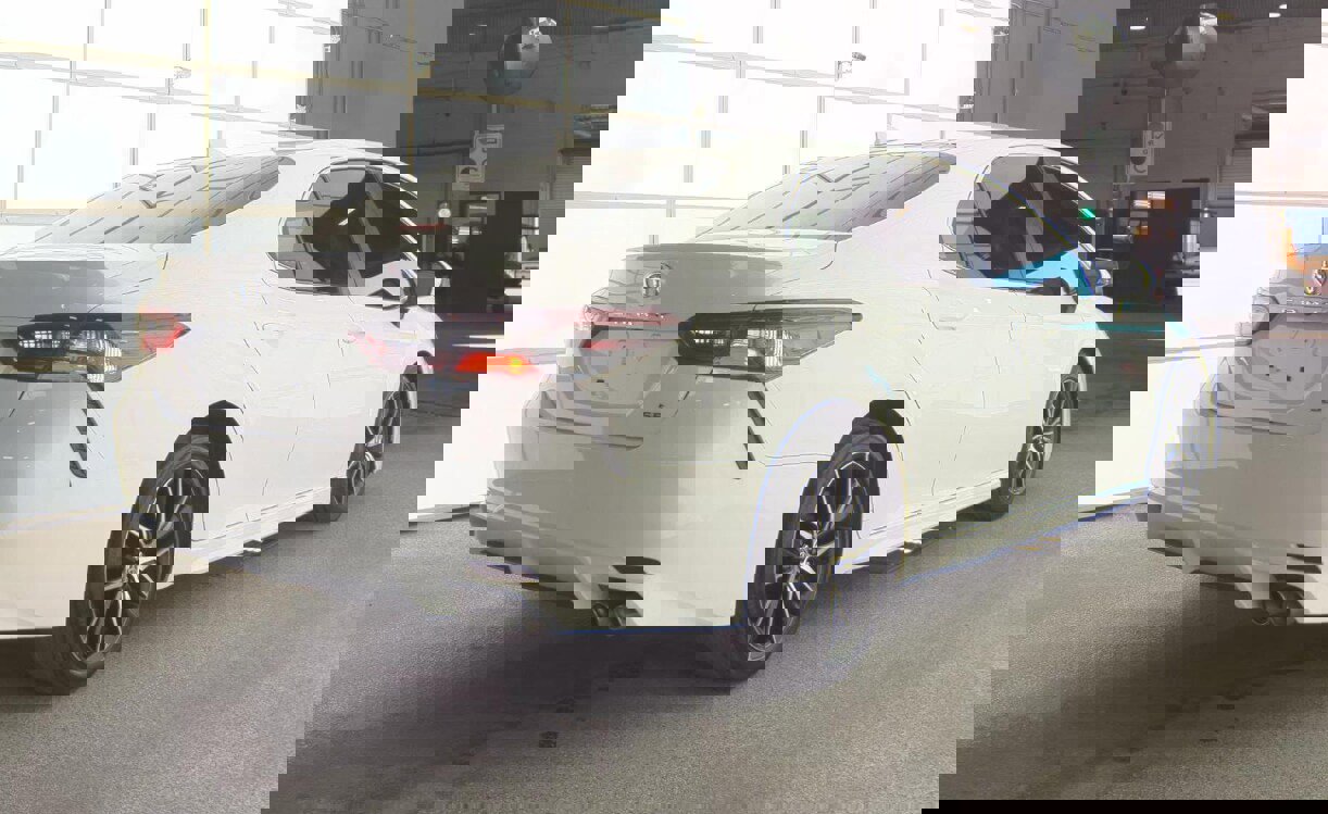 Used 2023 Toyota Camry SE w/ Convenience Package image 5