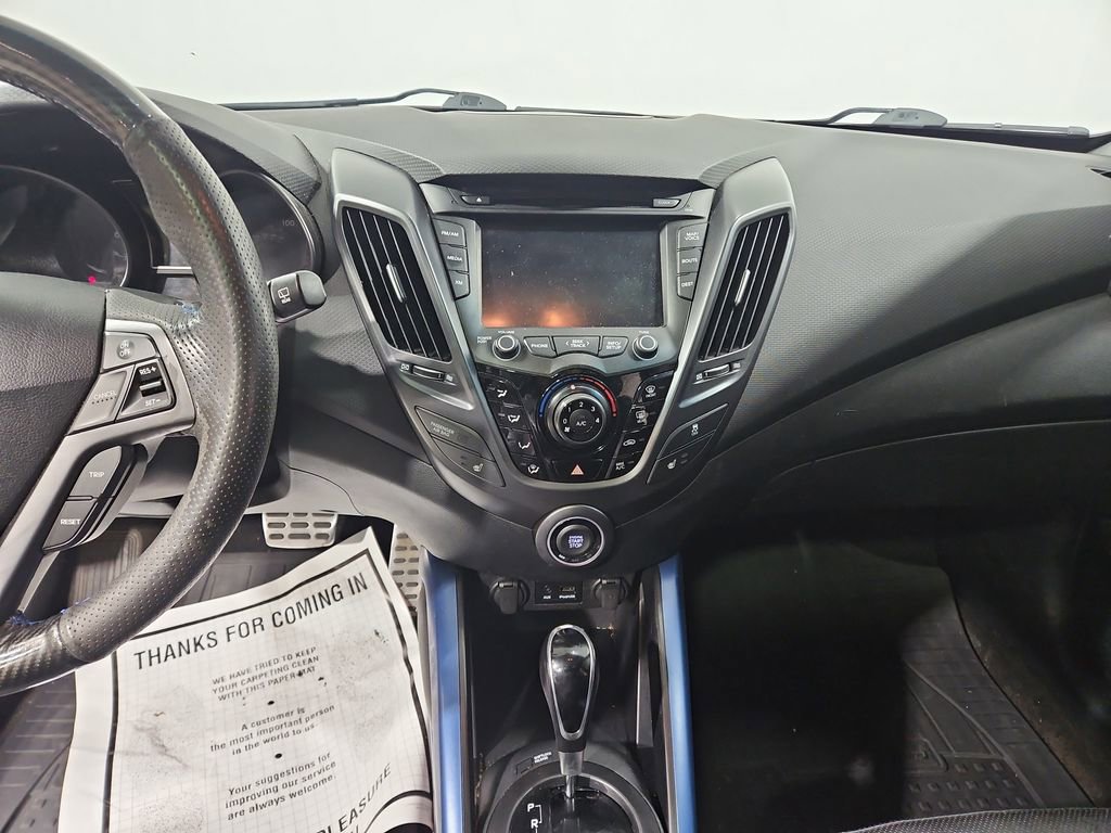 Used 2013 Hyundai Veloster Turbo w/ Ultimate Pkg image 18
