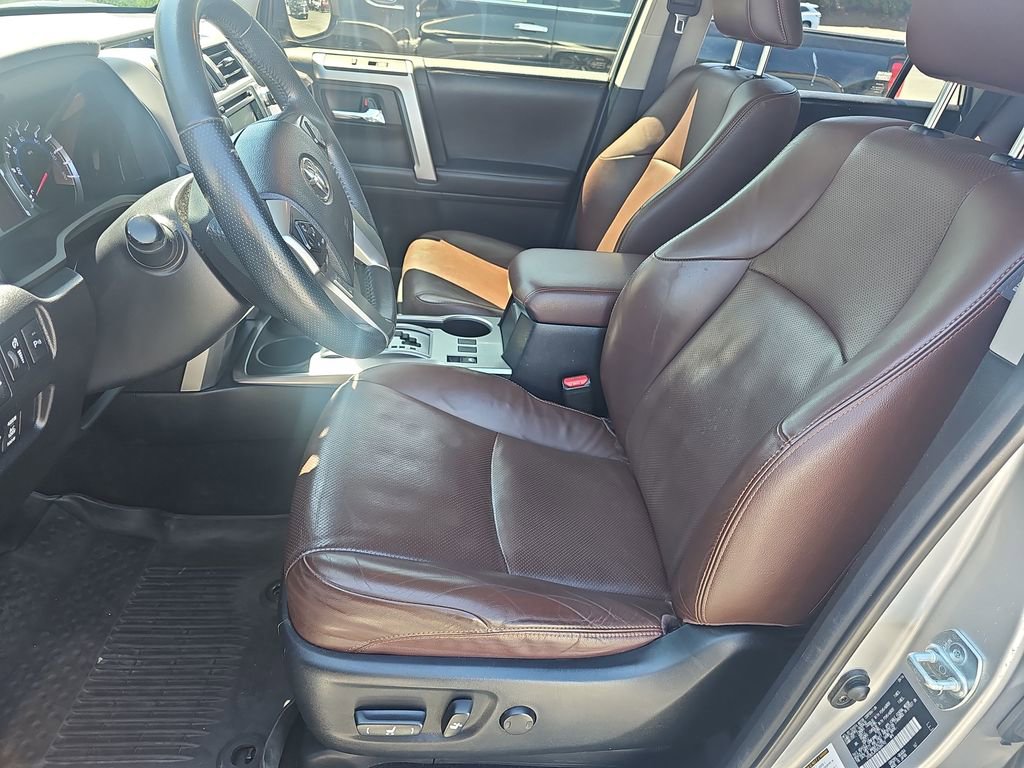 Used 2016 Toyota 4Runner Limited AWD/4WD image 9