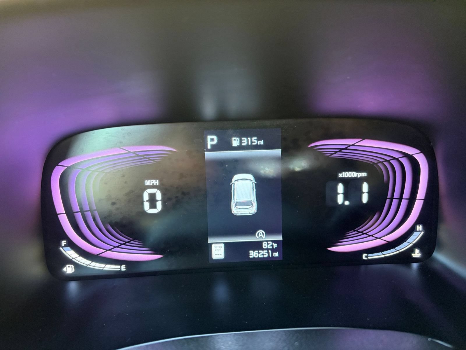 Used 2025 Kia Soul LX w/ LX Technology Package FWD image 26