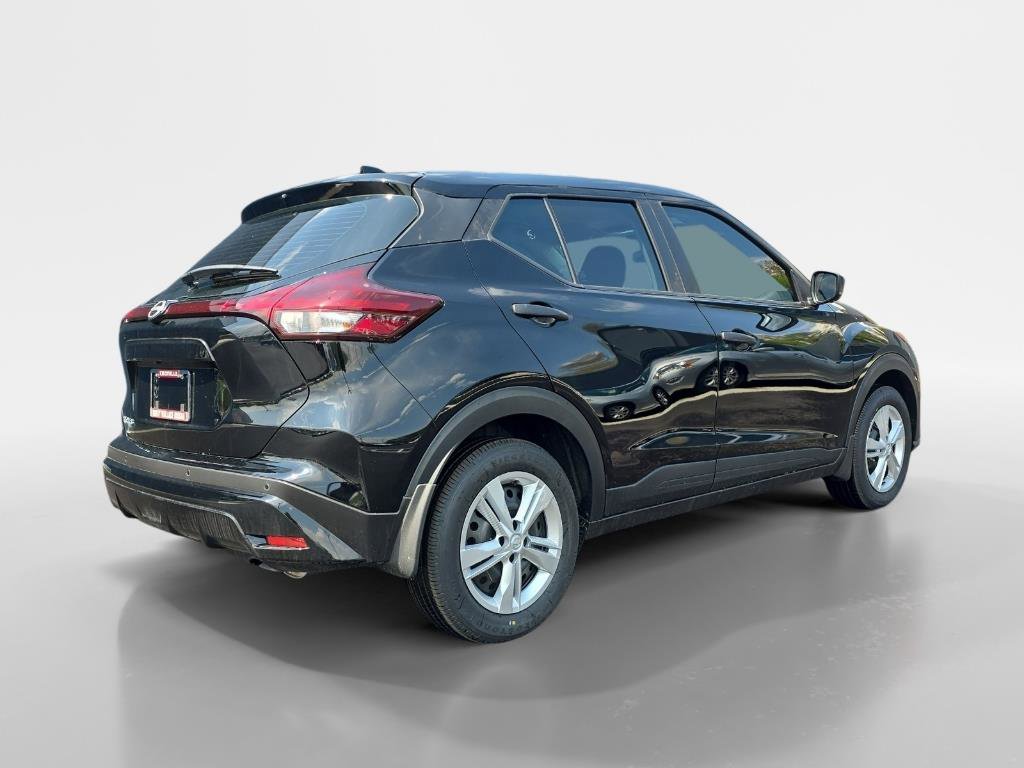 New 2025 Nissan Kicks Play S image 5