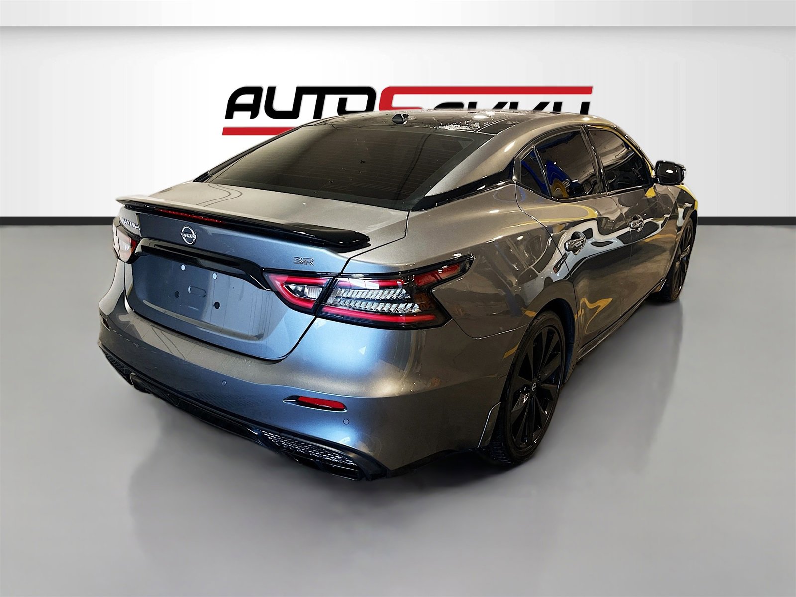 Used 2023 Nissan Maxima SR w/ Sport Mat Group image 7