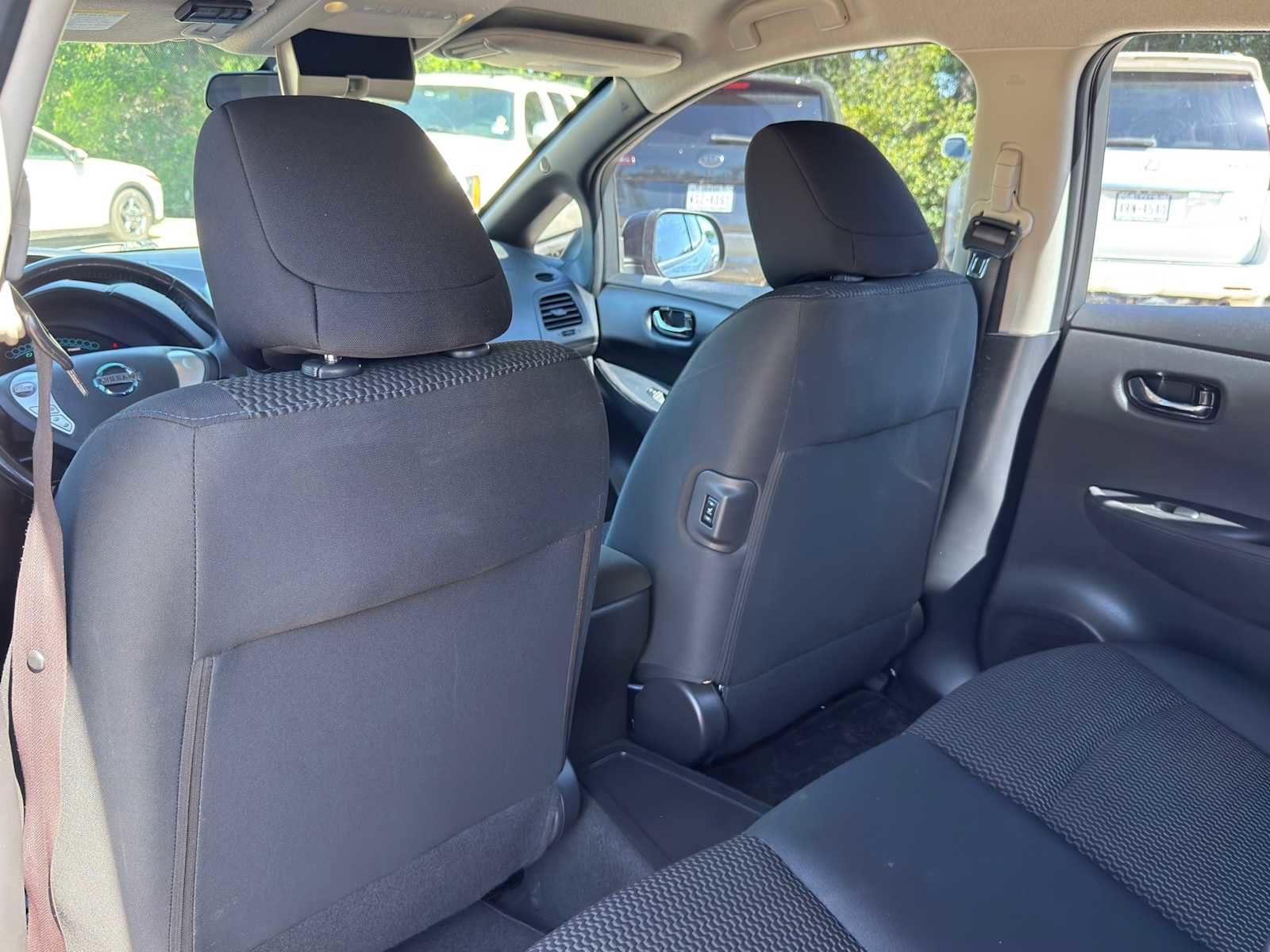 Used 2013 Nissan Leaf S w/ Charger Pkg FWD image 21