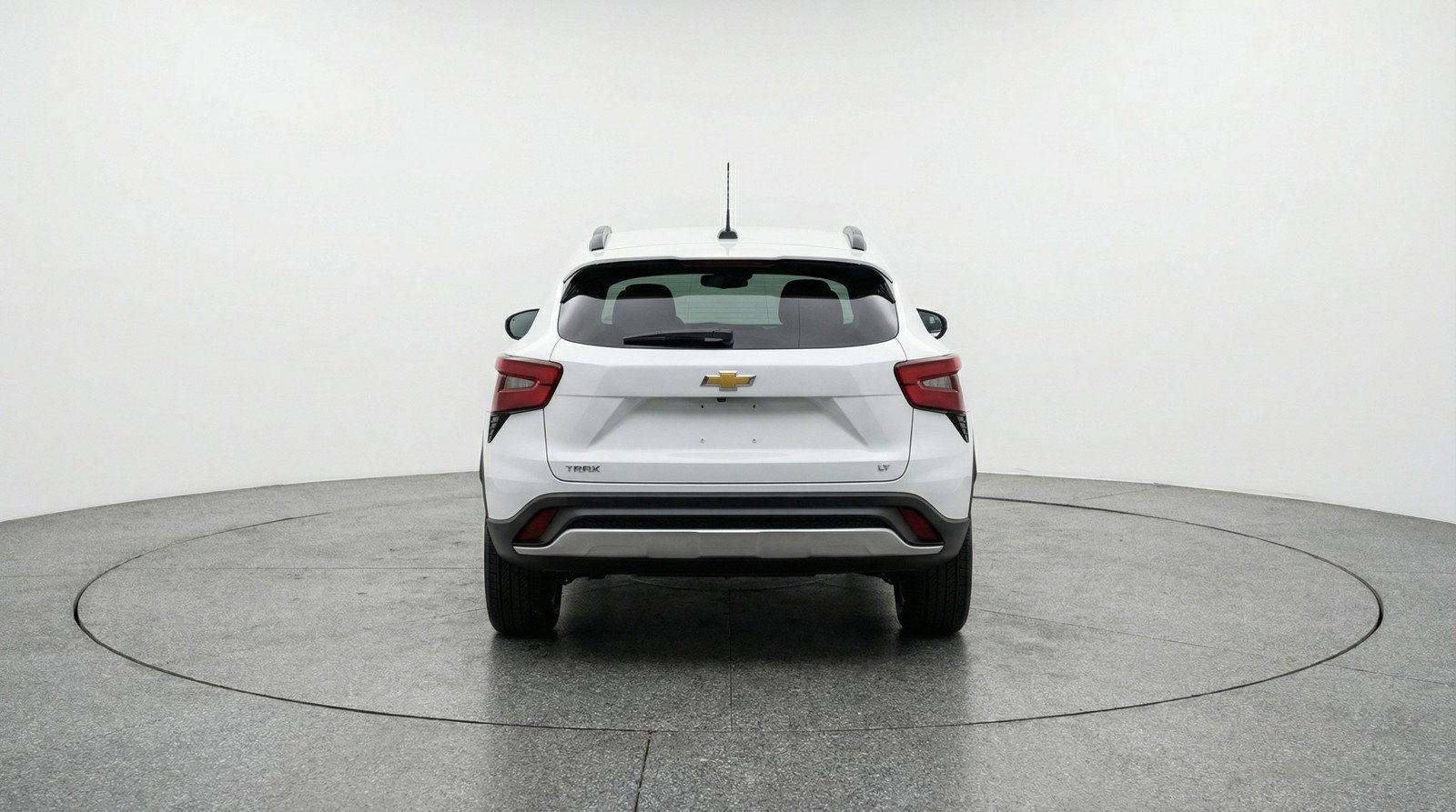 Used 2025 Chevrolet Trax LT w/ LT Convenience Package image 7
