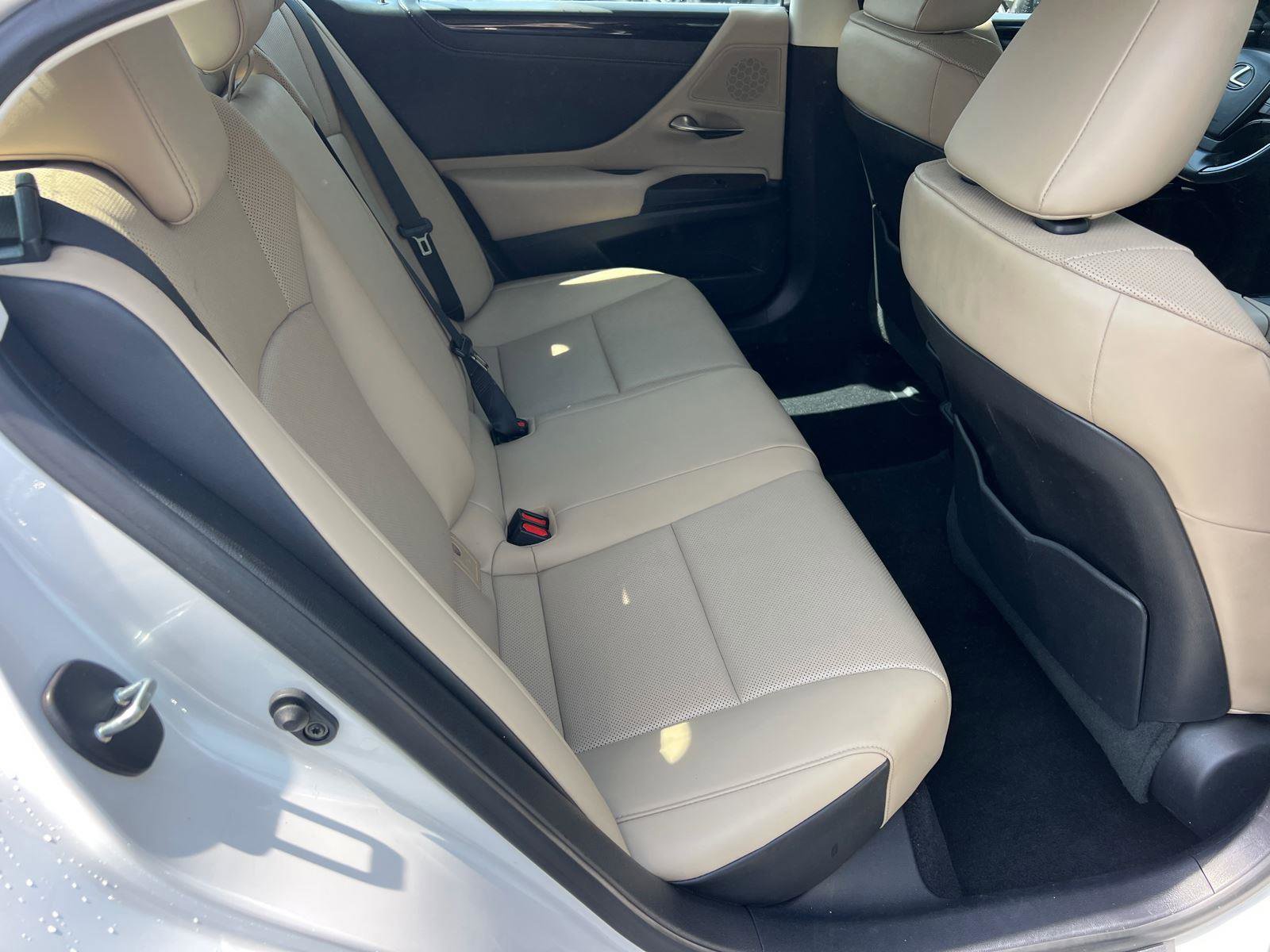 Used 2021 Lexus ES 350 w/ Premium Package image 16