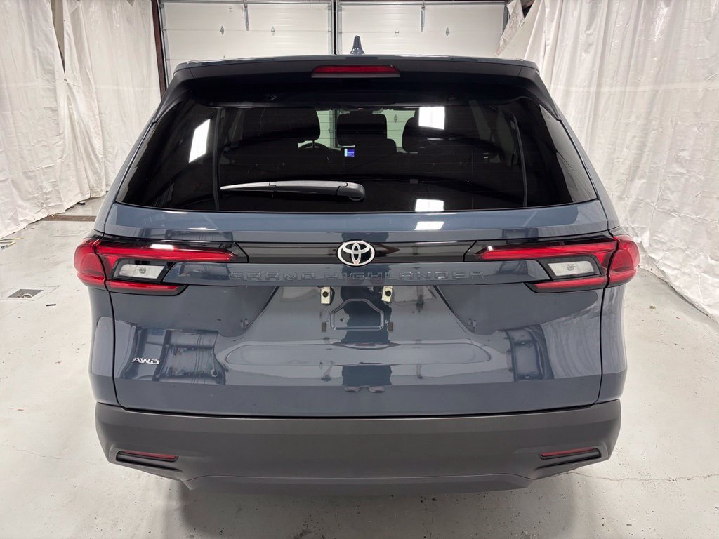 Used 2026 Toyota Grand Highlander AWD image 6