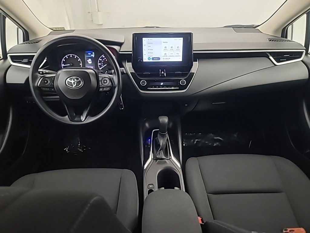 Used 2025 Toyota Corolla LE FWD image 23