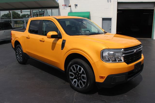 Used 2023 Ford Maverick Lariat w/ Lariat Luxury Package image 4