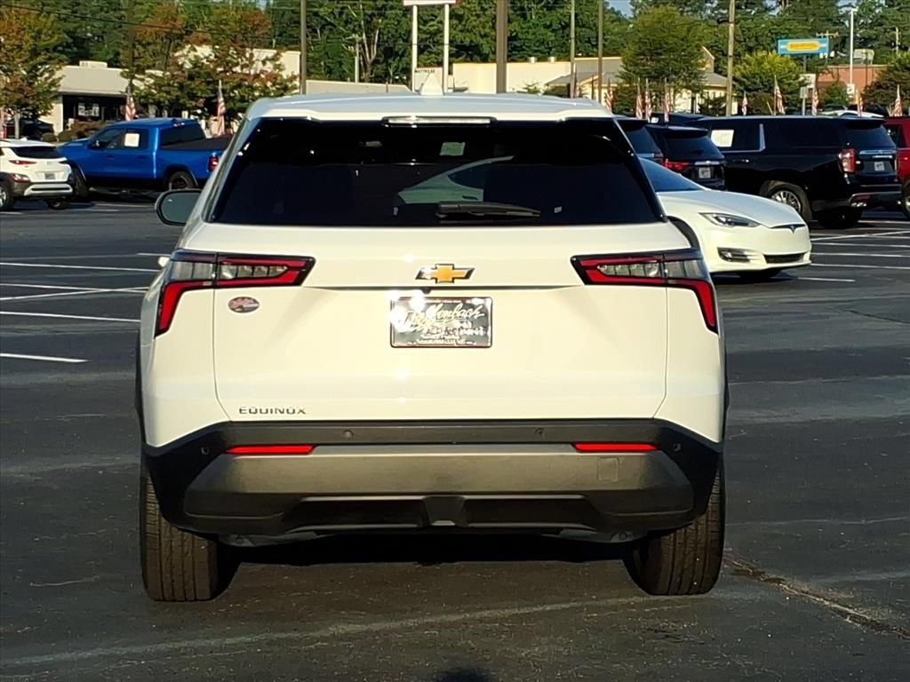 Used 2026 Chevrolet Equinox LT FWD image 17