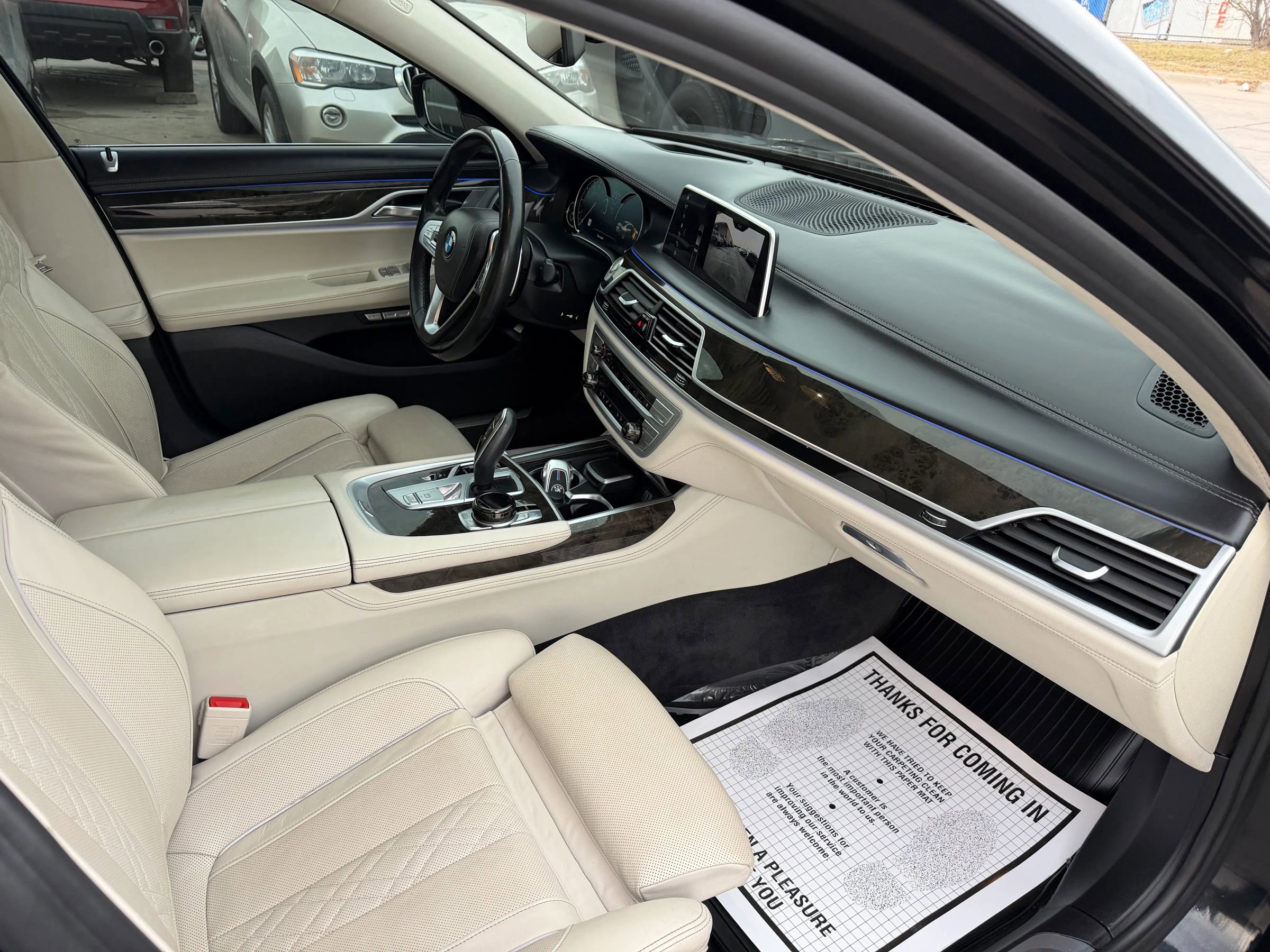 Used 2018 BMW 750i xDrive image 16