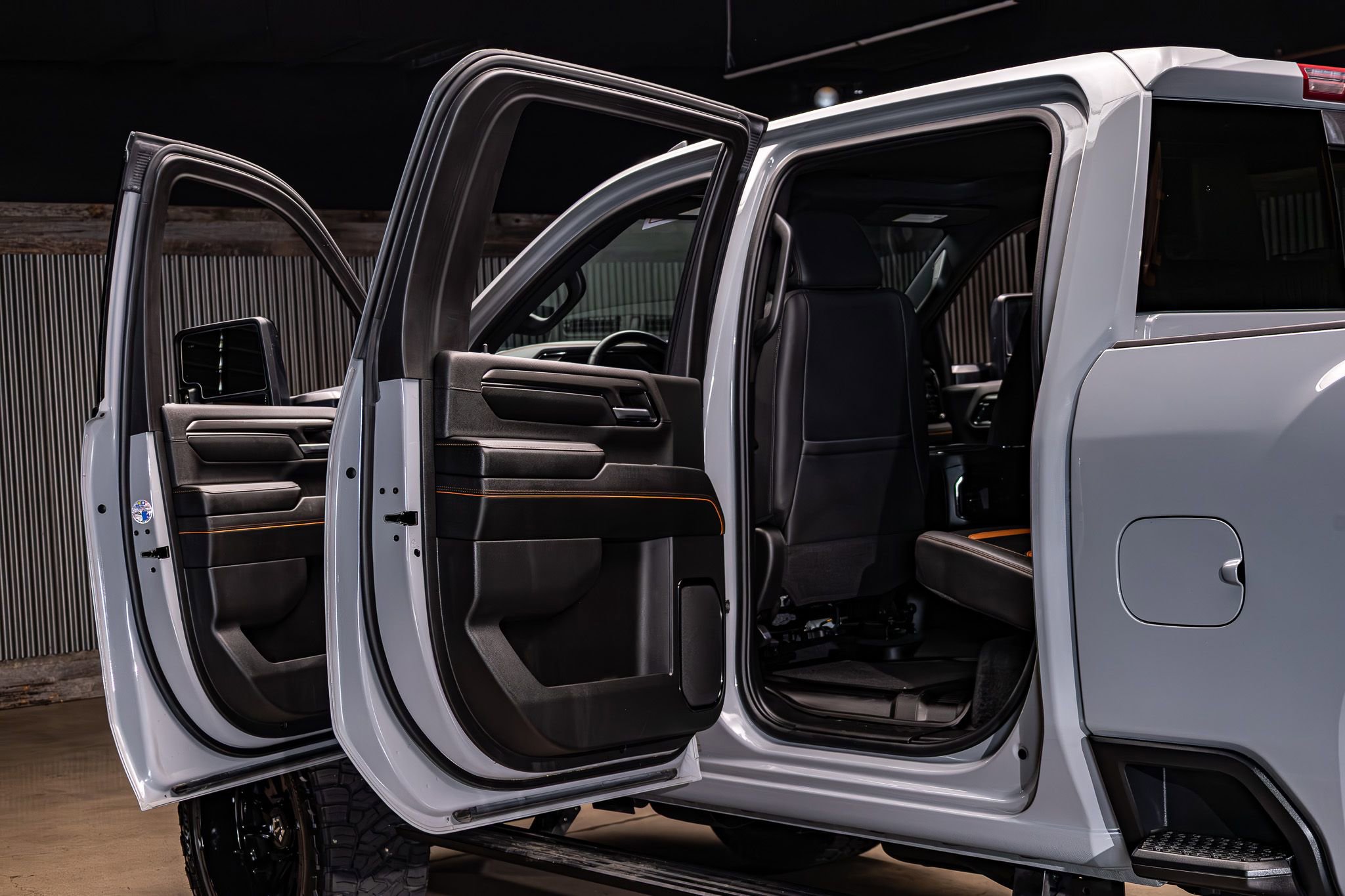 Used 2024 GMC Sierra 2500 AT4 w/ AT4 Premium Plus Package image 27