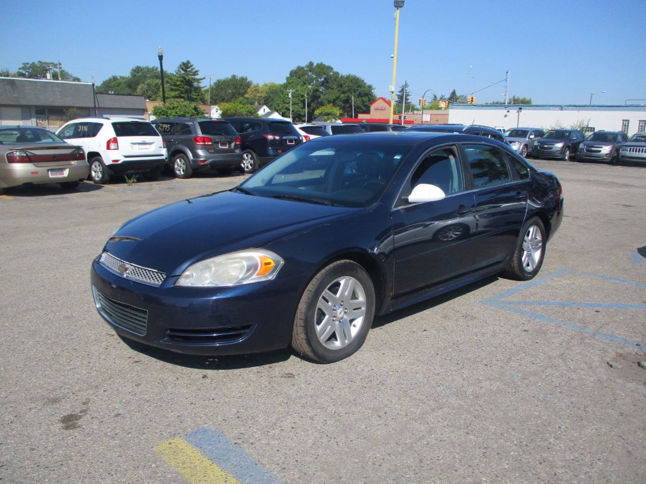 Used 2012 Chevrolet Impala LT w/ LT Sunroof Package FWD image 3