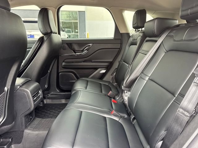Used 2025 Lincoln Corsair FWD image 11