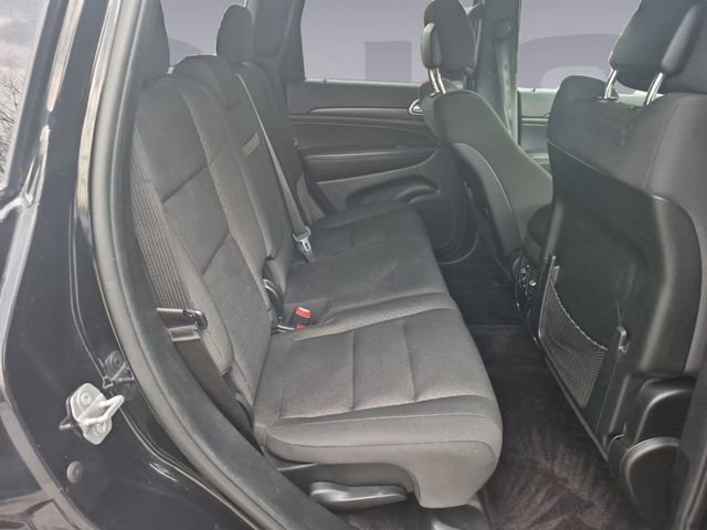 Used 2018 Jeep Grand Cherokee Laredo image 18