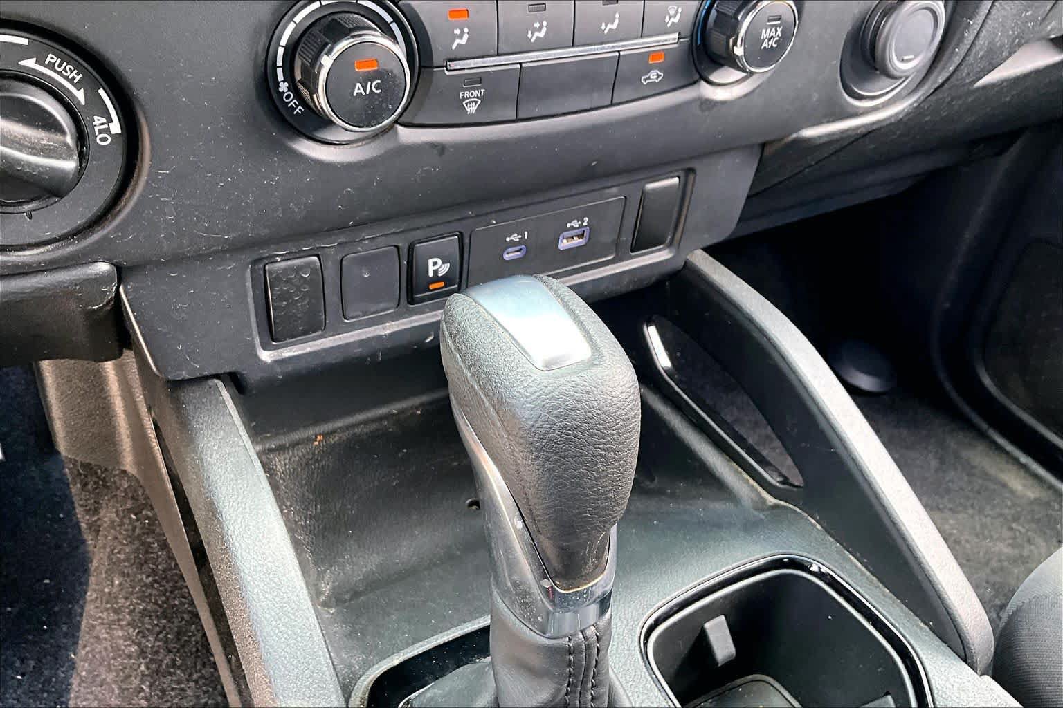 Certified 2023 Nissan Frontier SV w/ Midnight Edition Package AWD/4WD image 31
