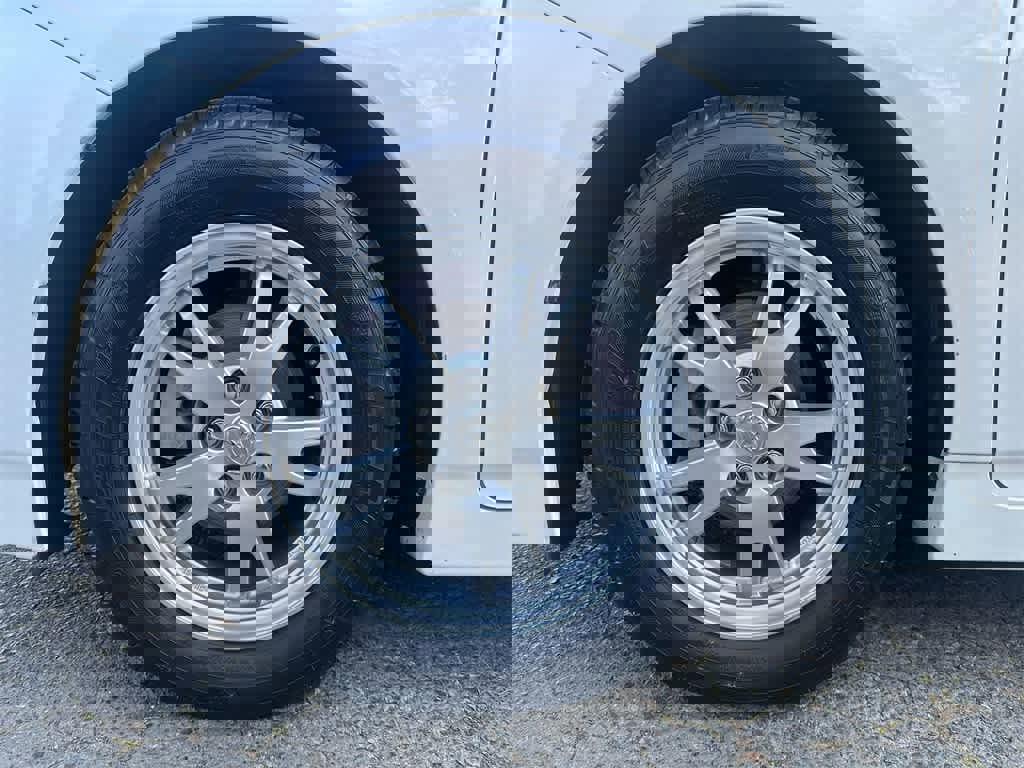 Used 2011 Toyota Prius Five image 8