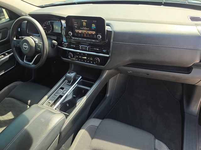 Certified 2022 Nissan Pathfinder S FWD image 11