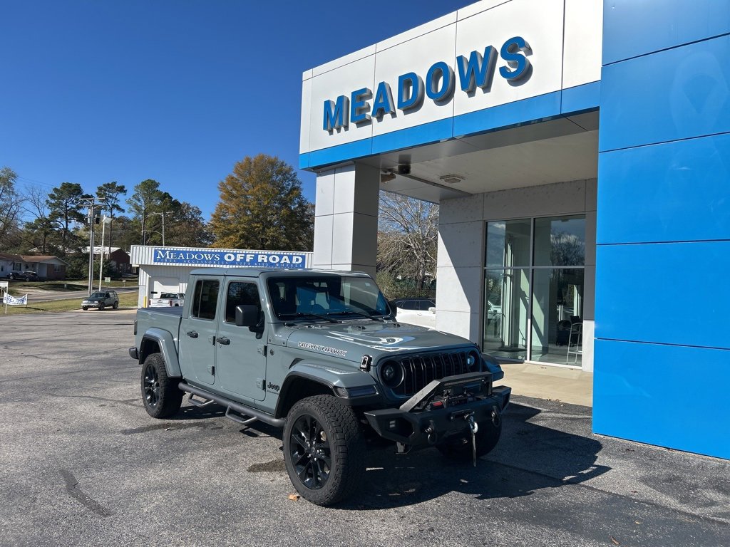 Used 2024 Jeep Gladiator Sport