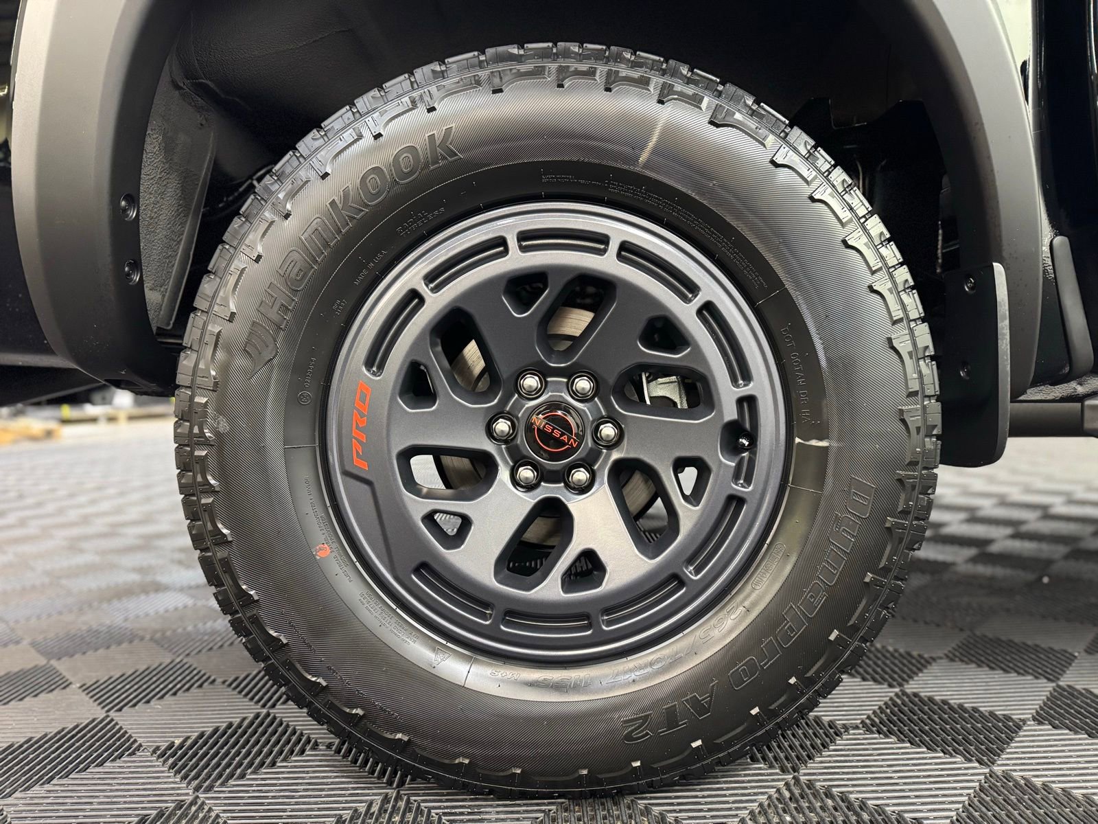 New 2026 Nissan Frontier PRO-4X w/ Pro-4x Convenience Package image 9