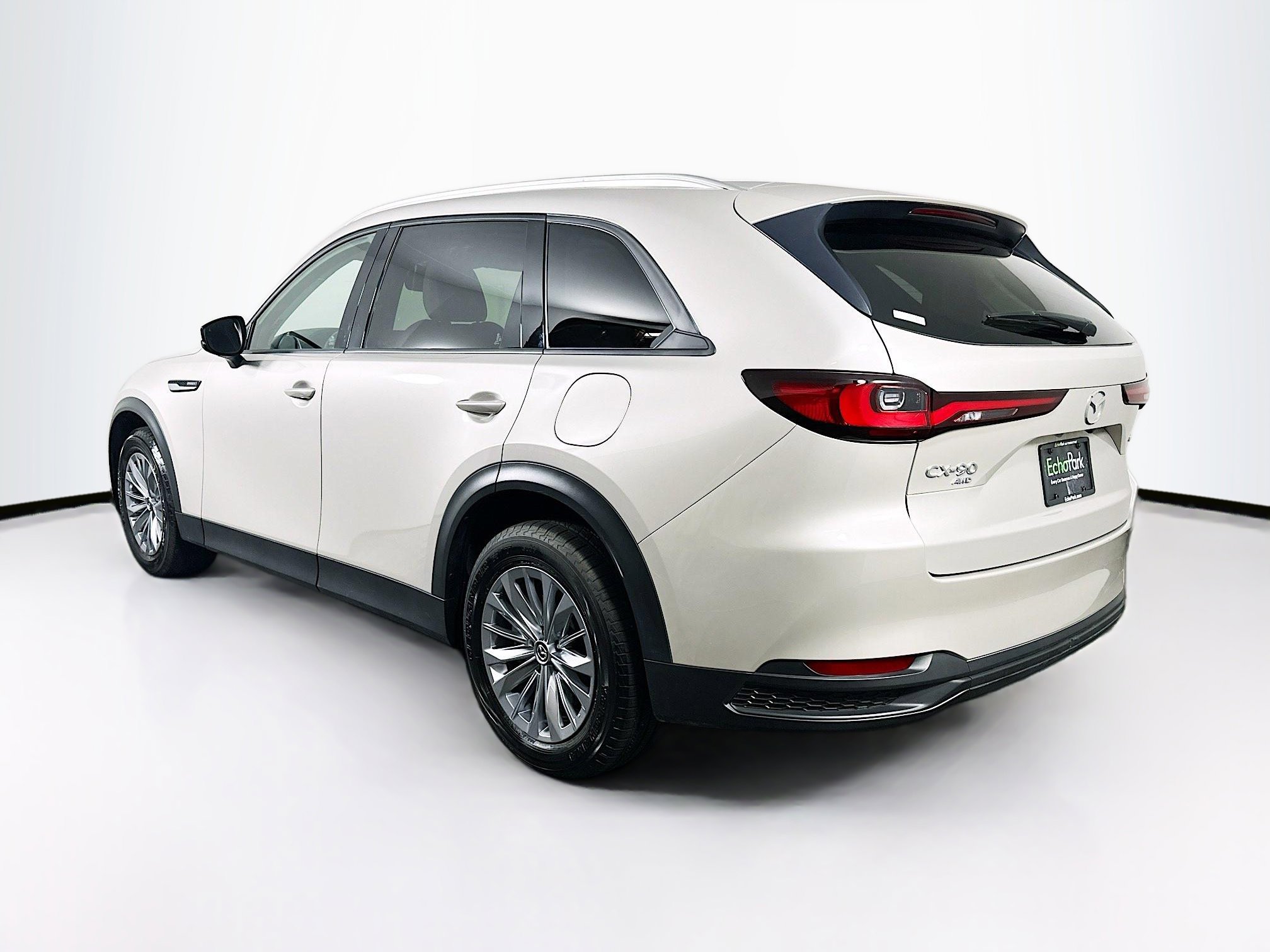 Used 2024 MAZDA CX-90 Plug-In Hybrid w/ Preferred AWD/4WD image 5