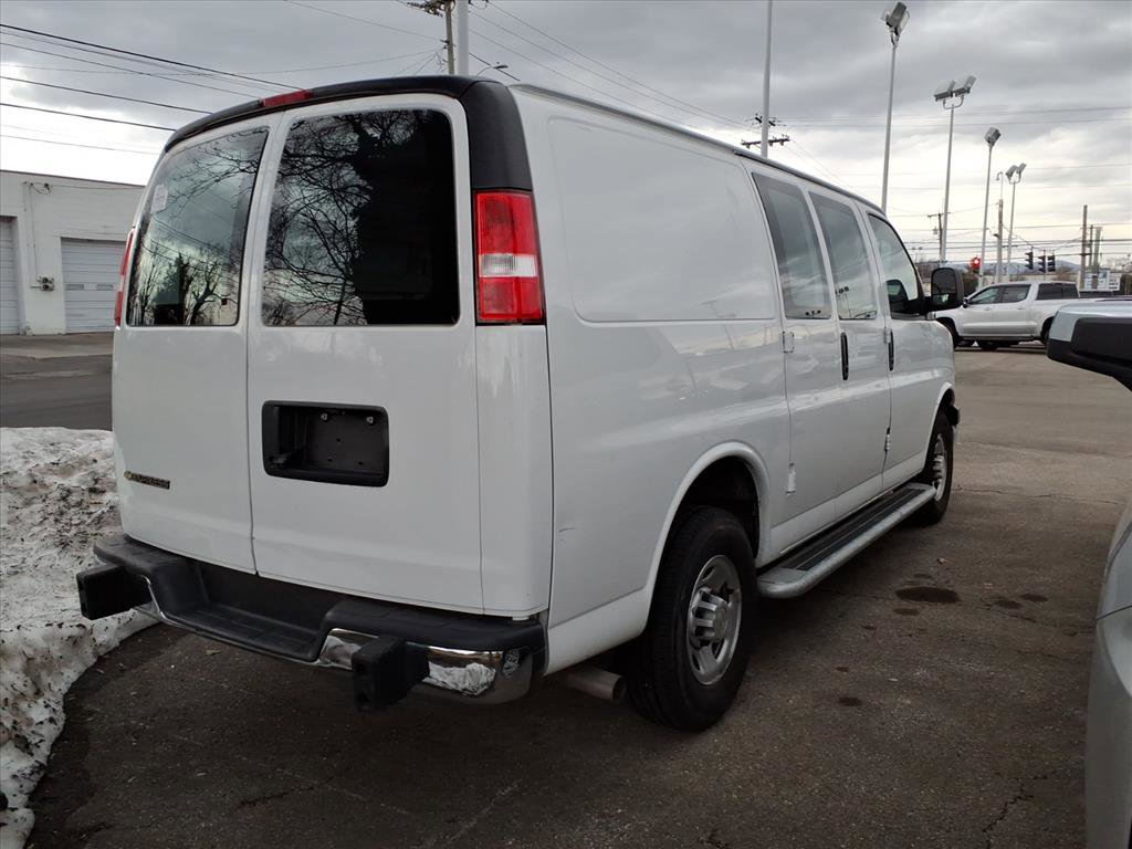 Used 2024 Chevrolet Express 2500 w/ Driver Convenience Package image 4