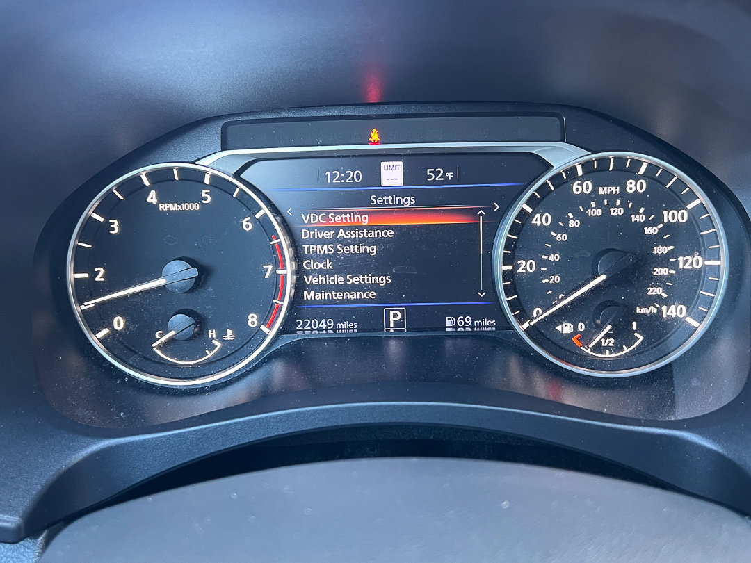 Used 2024 Nissan Altima 2.5 SV w/ SV Premium Package image 16