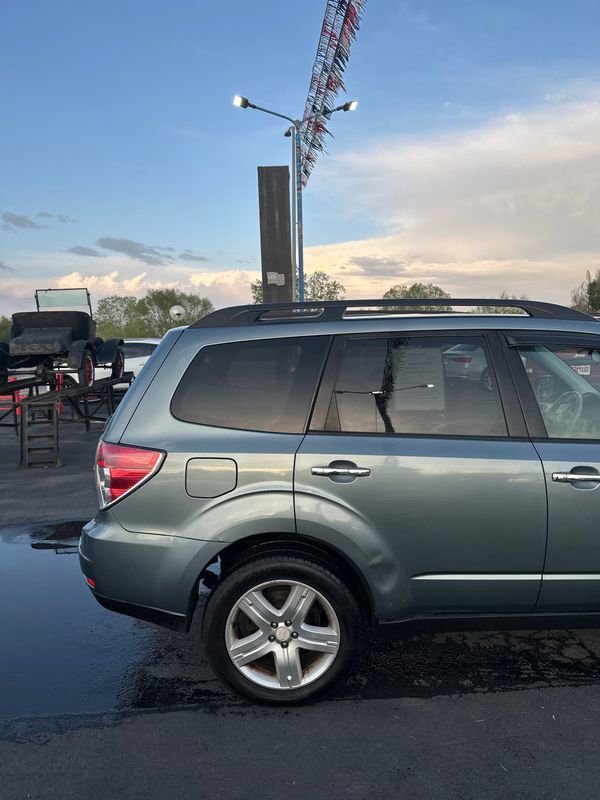 Used 2010 Subaru Forester 2.5X Premium AWD/4WD image 8