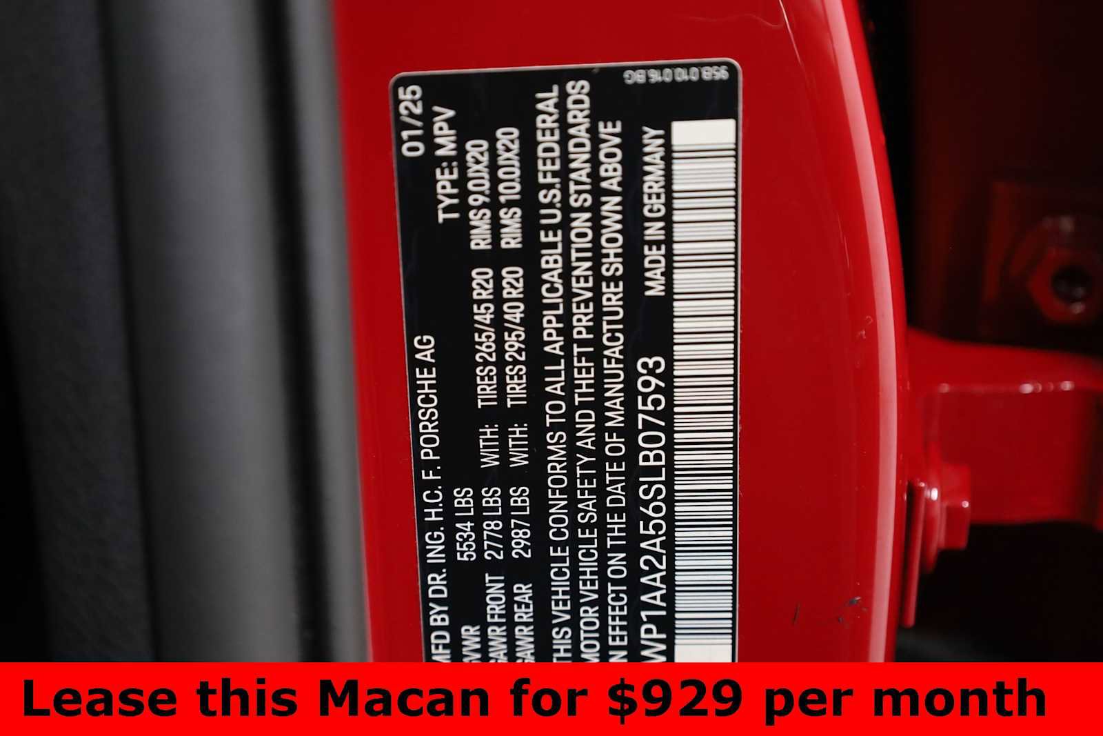 Certified 2025 Porsche Macan image 52