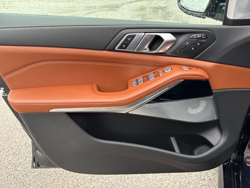 New 2026 BMW ALPINA XB7 AWD/4WD image 12