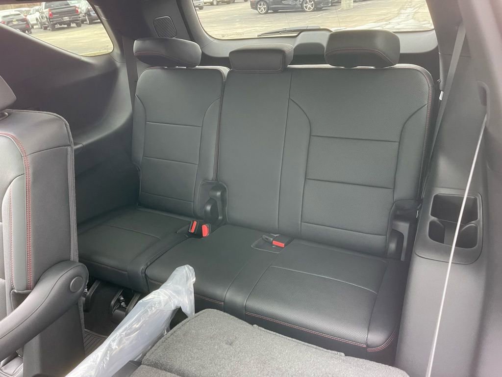 New 2026 Chevrolet Traverse RS w/ LPO, Floor Liner Package image 30