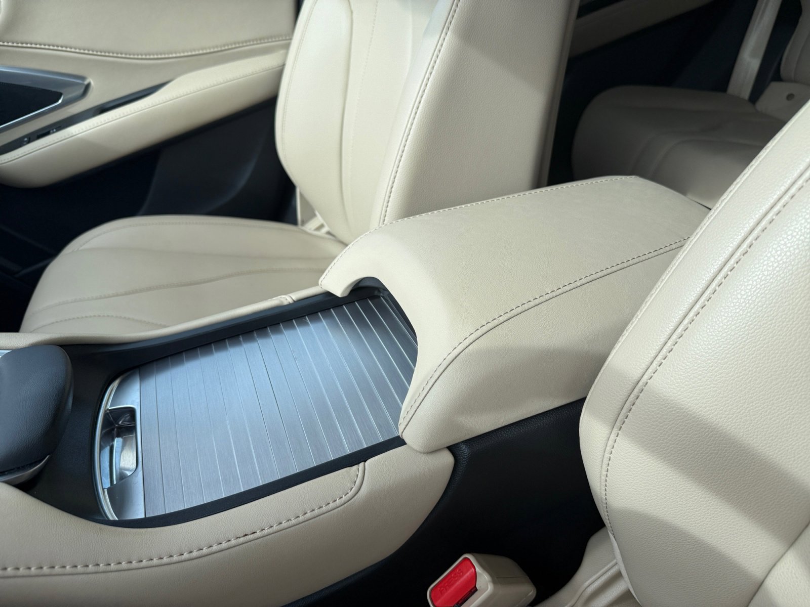 Used 2024 Acura RDX Base image 14