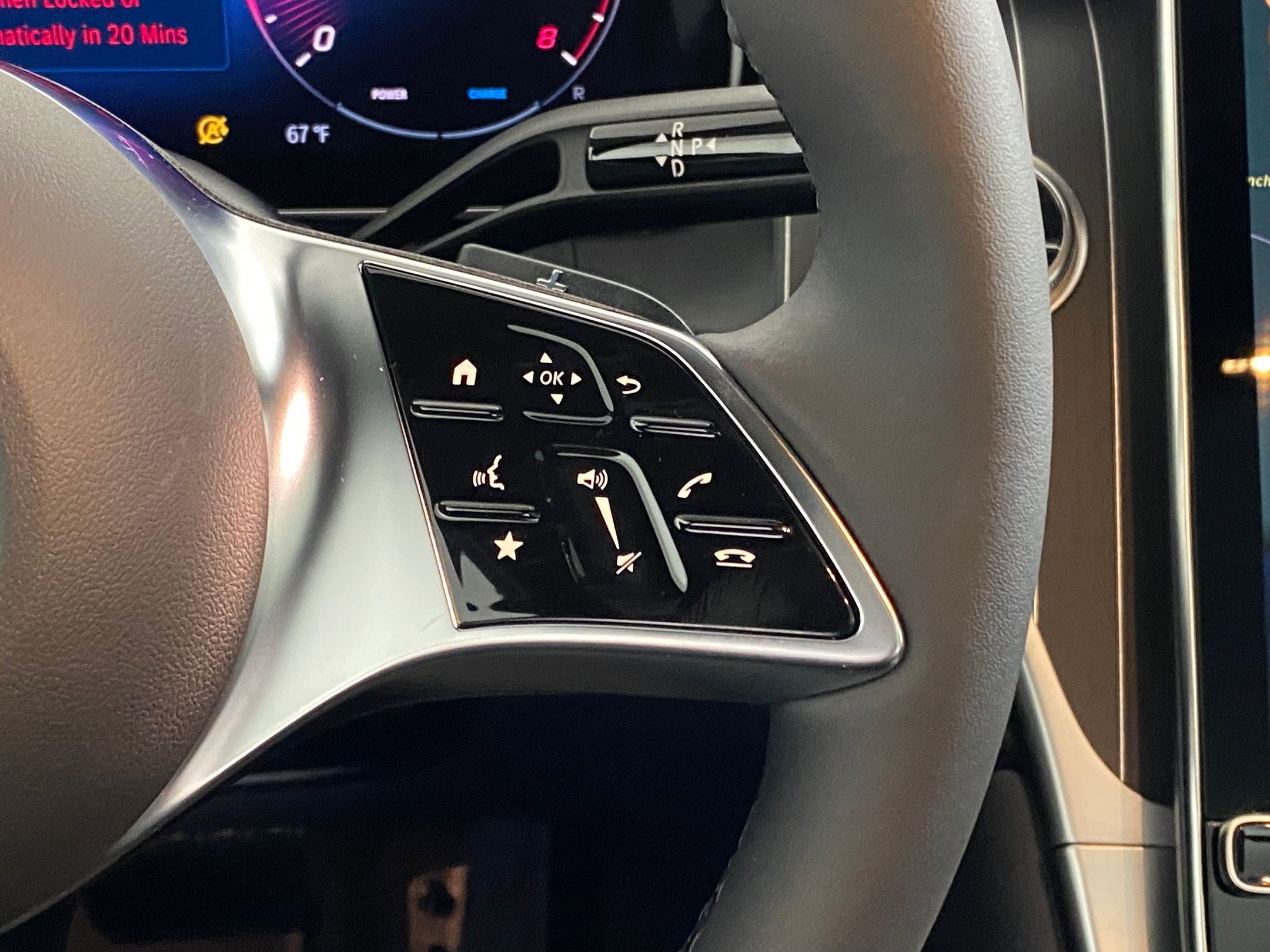 Used 2026 Mercedes-Benz GLC 300 4MATIC image 29