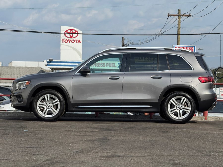 Used 2021 Mercedes-Benz GLB 250 4MATIC image 8