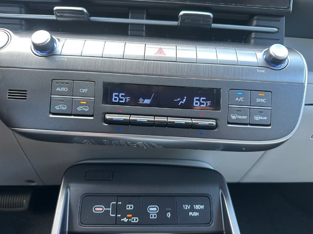 New 2027 Hyundai Kona SEL Premium FWD image 17