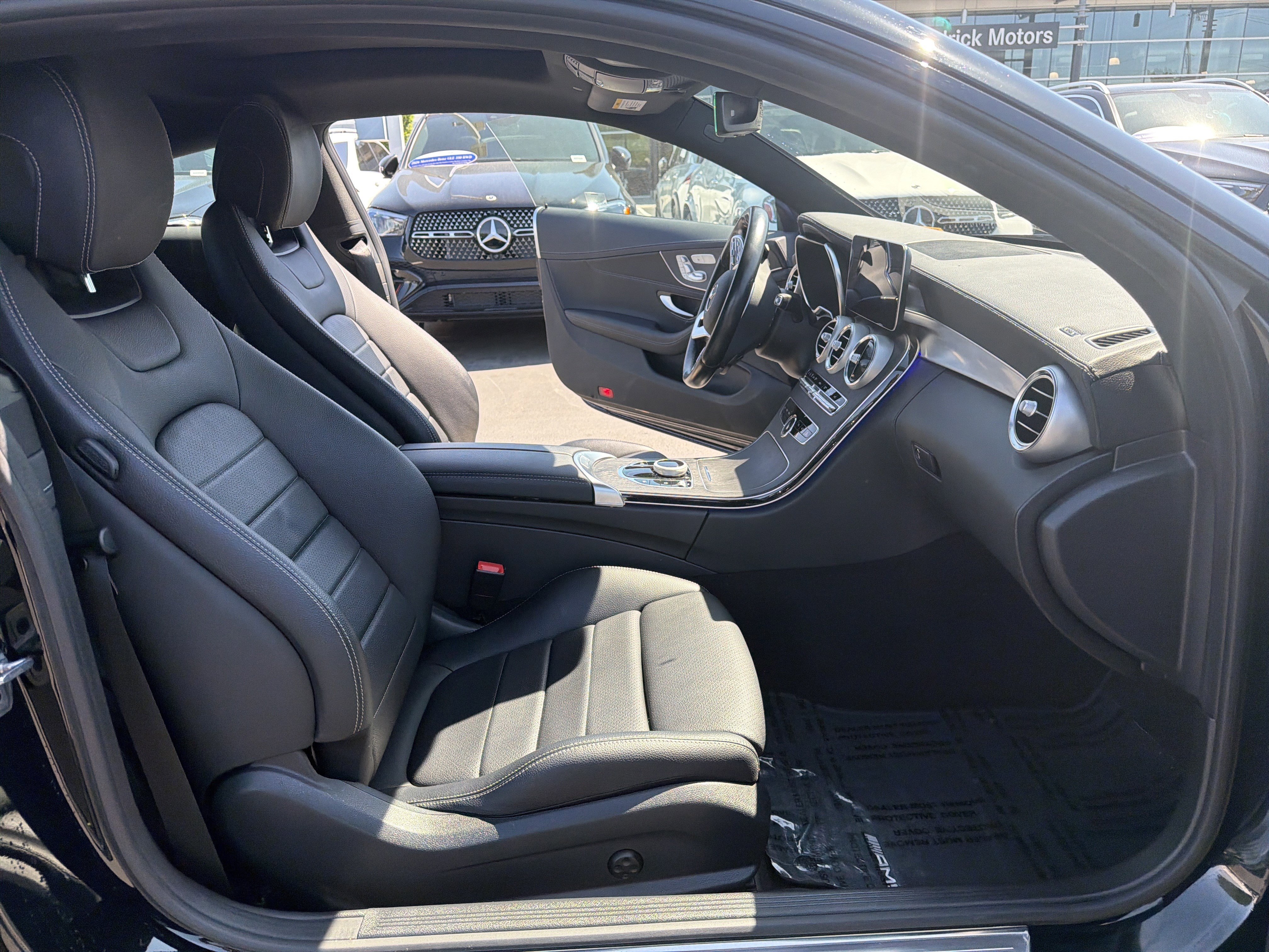 Used 2023 Mercedes-Benz C 300 4MATIC Coupe image 35