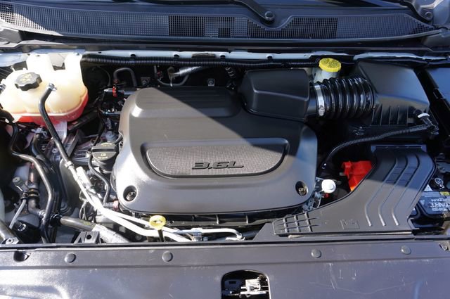 Used 2023 Chrysler Pacifica Touring-L w/ S Appearance Package image 20