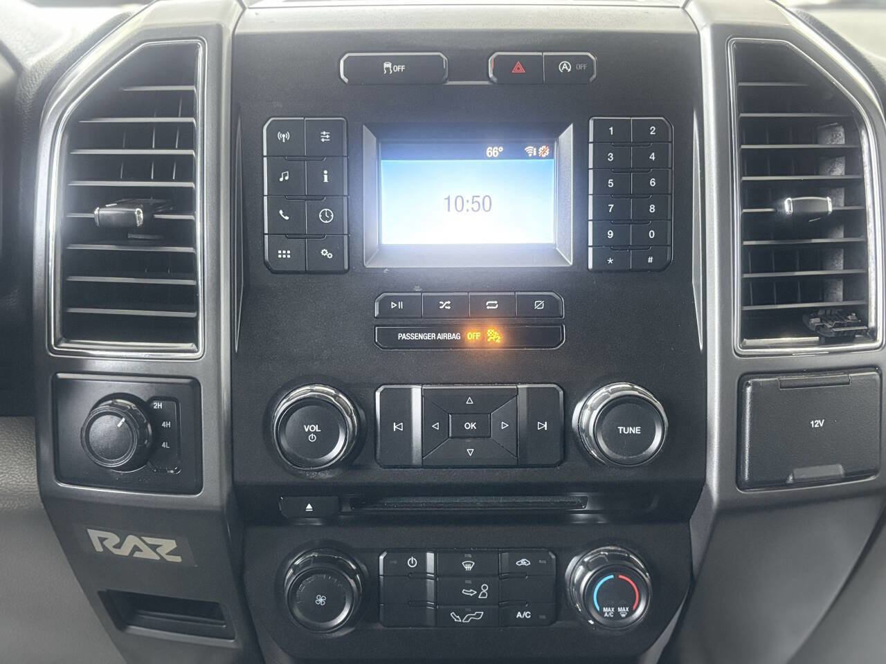 Used 2018 Ford F150 XLT AWD/4WD image 18