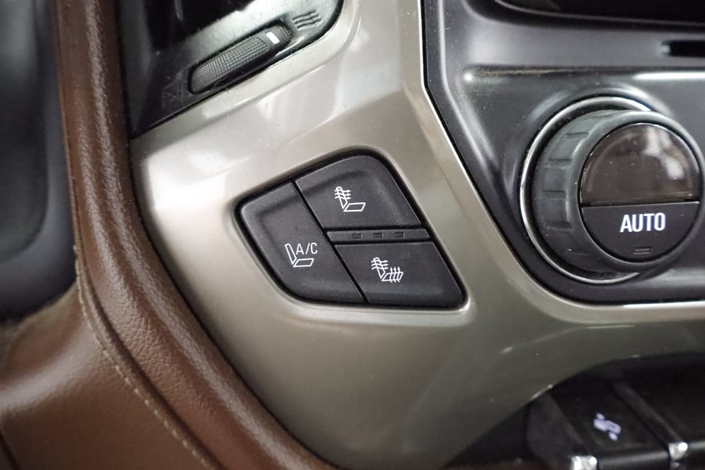 Used 2015 Chevrolet Silverado 1500 High Country w/ High Country Premium Package AWD/4WD image 27
