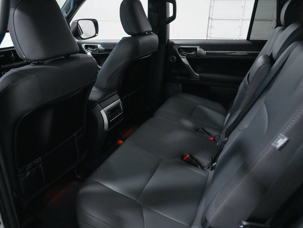 Used 2023 Lexus GX 460 Premium w/ Premium Plus Package AWD/4WD image 28