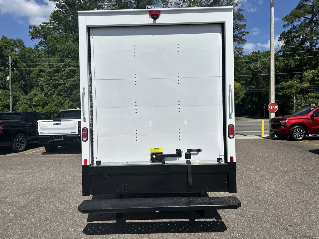 New 2025 Chevrolet Express 3500 w/ Power Convenience Package image 15