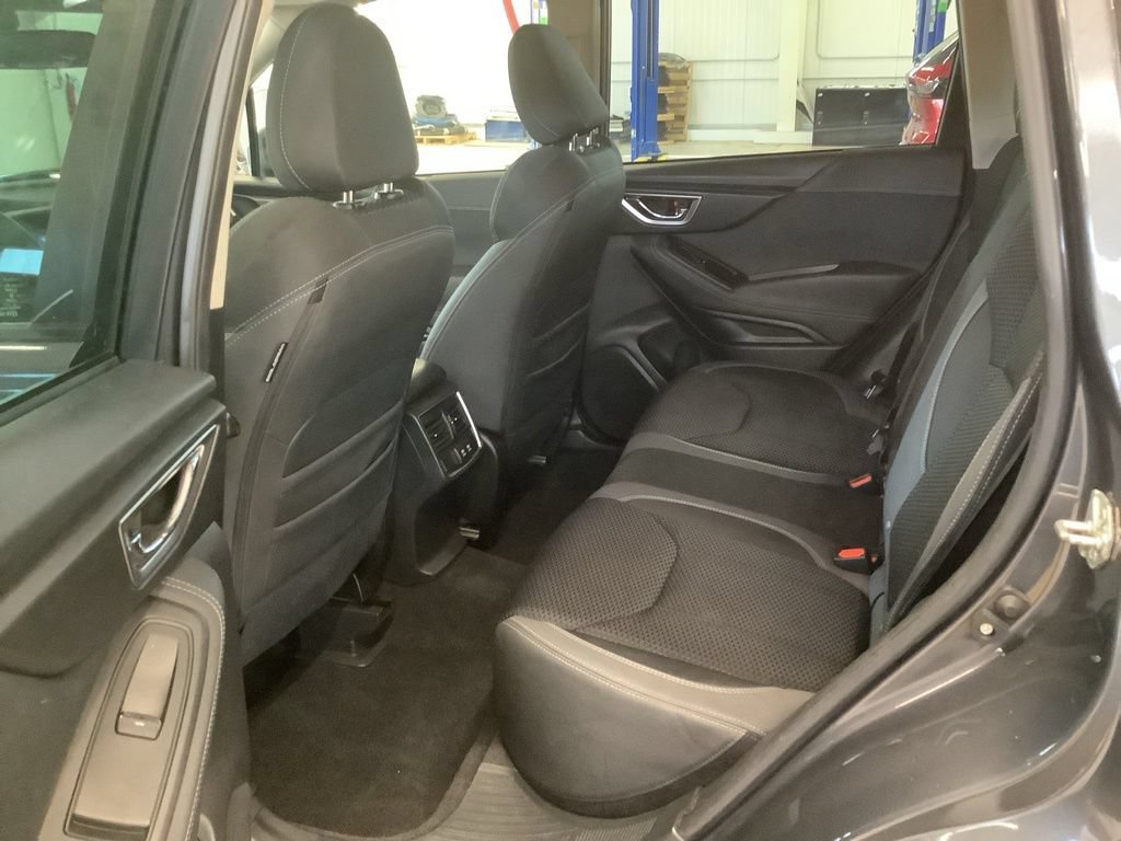 Used 2021 Subaru Forester Premium AWD/4WD image 17