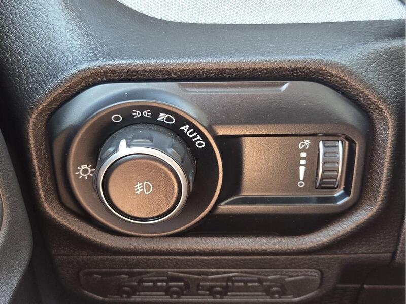 Used 2025 Jeep Wrangler Unlimited Sport AWD/4WD image 30