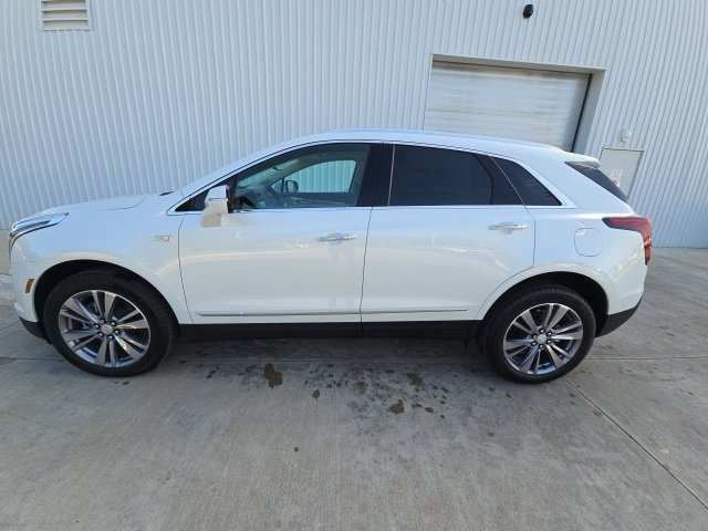 New 2025 Cadillac XT5 Premium Luxury w/ Technology Package image 2