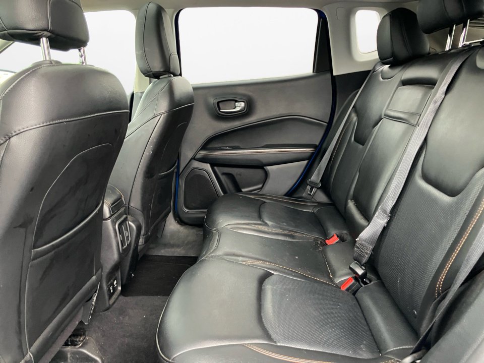 Used 2018 Jeep Compass Limited w/ Navigation Group AWD/4WD image 16