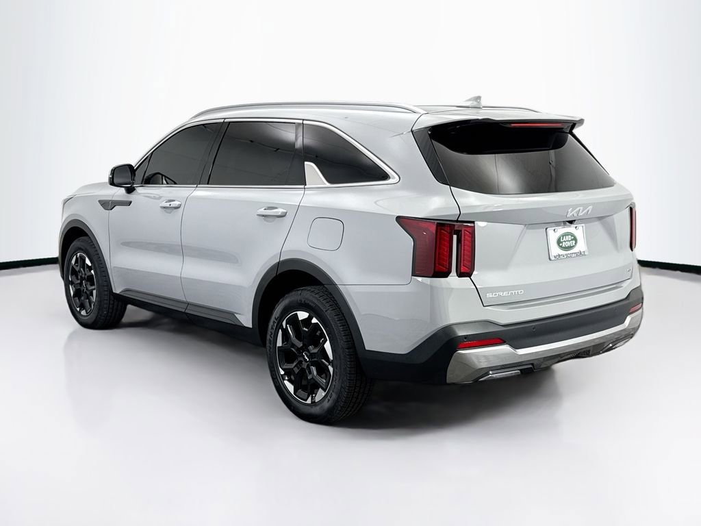 Used 2024 Kia Sorento S w/ Panoramic Sunroof Package image 7