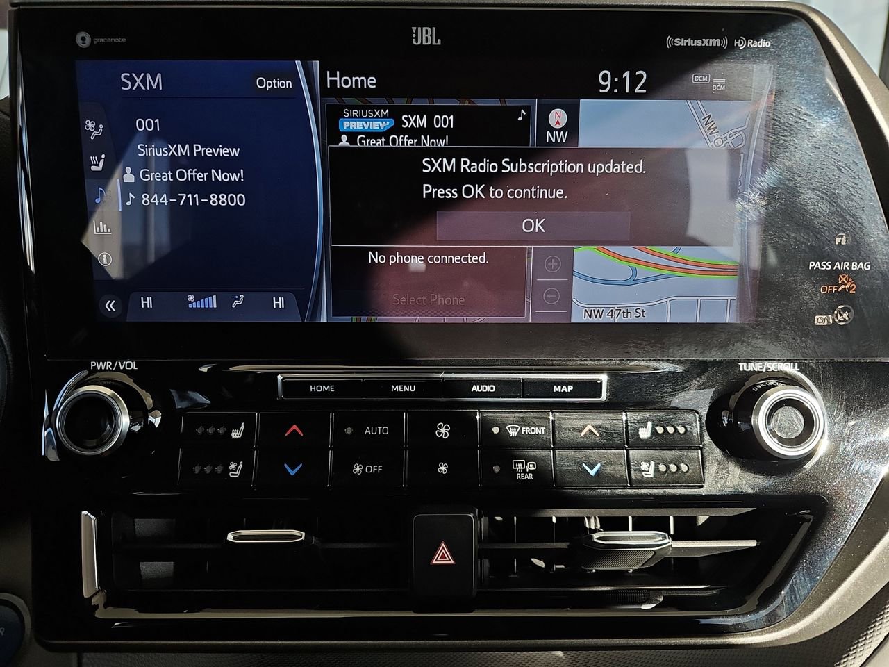 Used 2021 Toyota Highlander Limited image 26