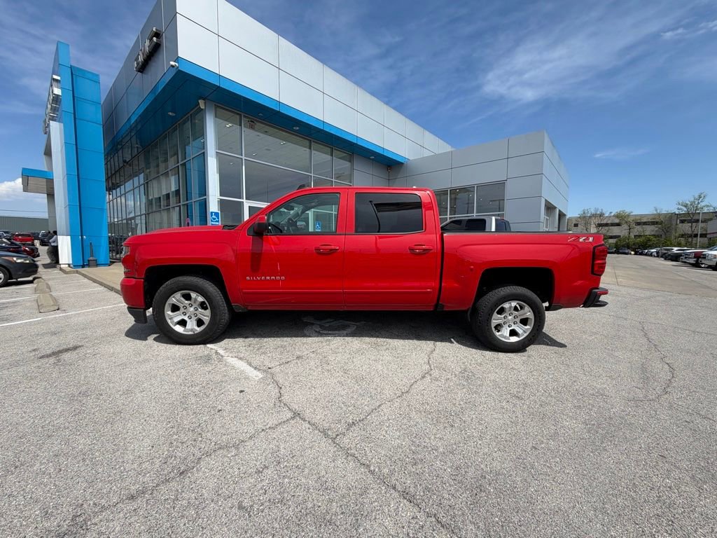 Used 2018 Chevrolet Silverado 1500 LT w/ All Star Edition image 2