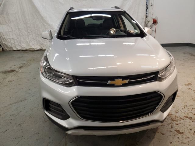 Used 2017 Chevrolet Trax LT w/ LT Convenience Package image 9