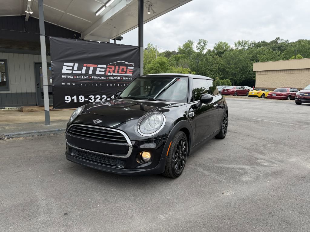 Used 2018 MINI Cooper 2-Door Hardtop w/ Signature Line Package