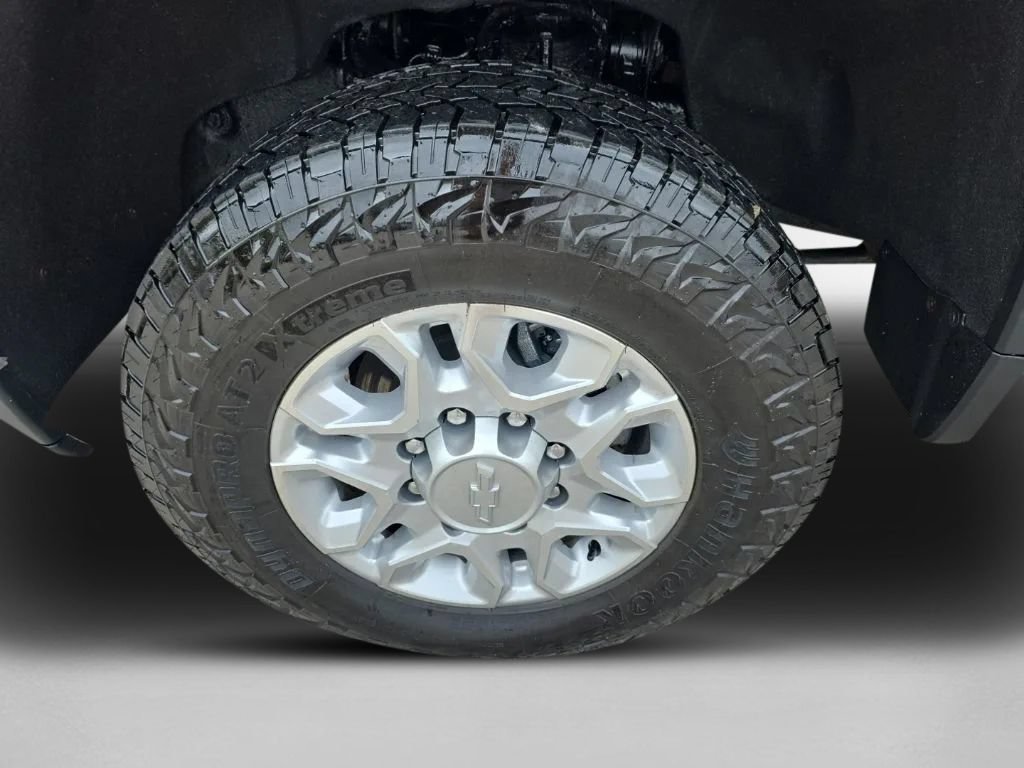Used 2020 Chevrolet Silverado 3500 LT AWD/4WD image 10